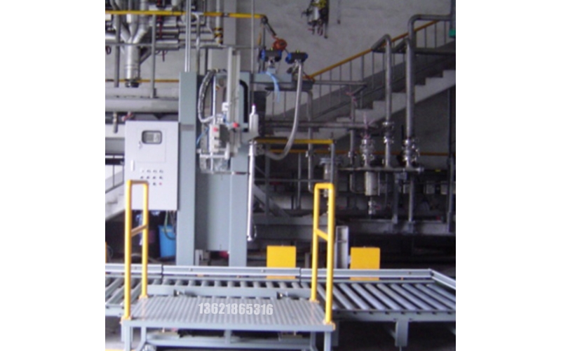 四桶灌裝機(jī)